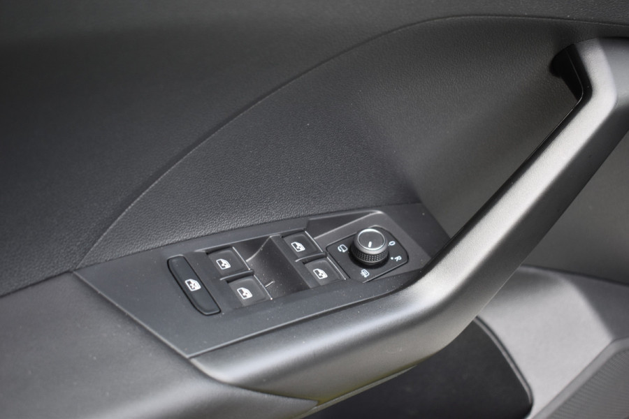 Volkswagen T-Cross 1.0 TSI R-Line Navi Automaat