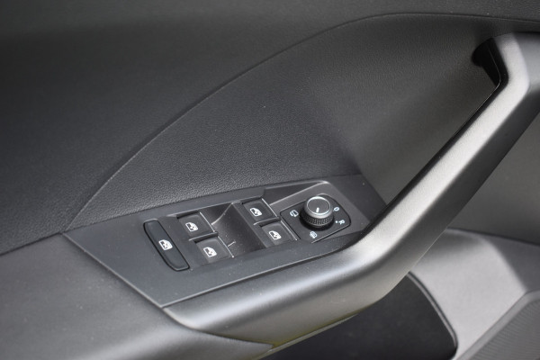 Volkswagen T-Cross 1.0 TSI R-Line Navi Automaat