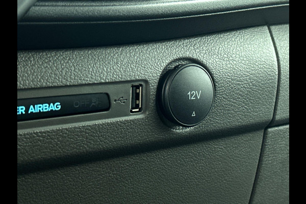 Ford Transit Custom 300 2.0 TDCI L2H1 Limited Dubbele Cabine Navigatie Airco 2 Schuifdeuren Trekhaak Parkeersensoren Apple Carplay Android auto  DAB