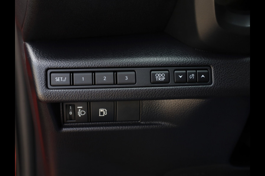 Lexus LBX Relax 2WD | Leder | Memory Seat | Trekhaak