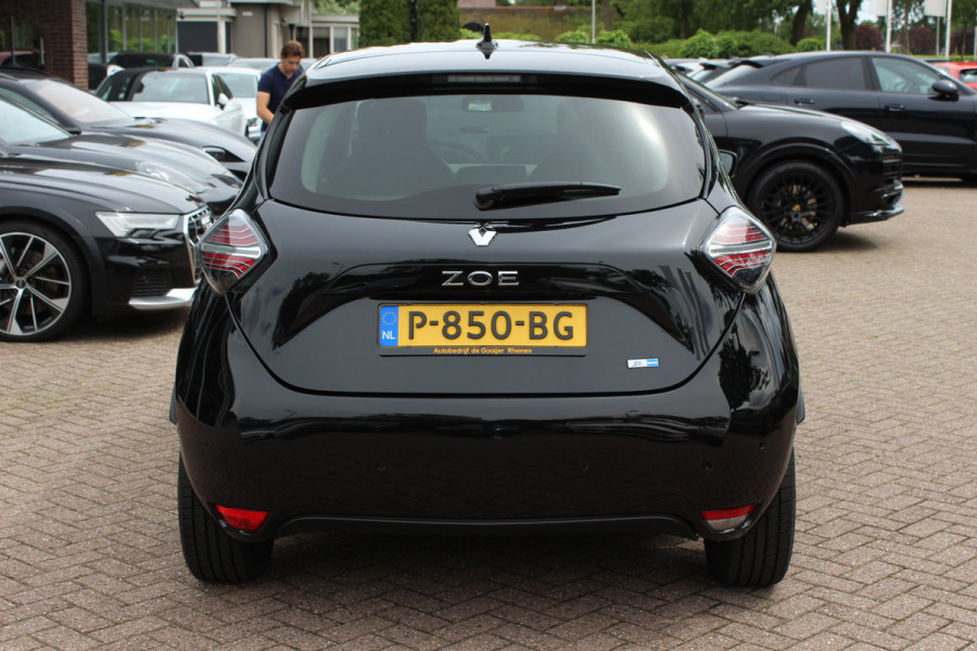 Renault ZOE R135 Intens 52 kWh / SoH 89,5% / Snelladen / Camera / CarPlay / Warmtepomp / Keyless / 16'' / Half leder / Dodehoek / Stuur+Stoelverwarming / DAB / Cruise Control