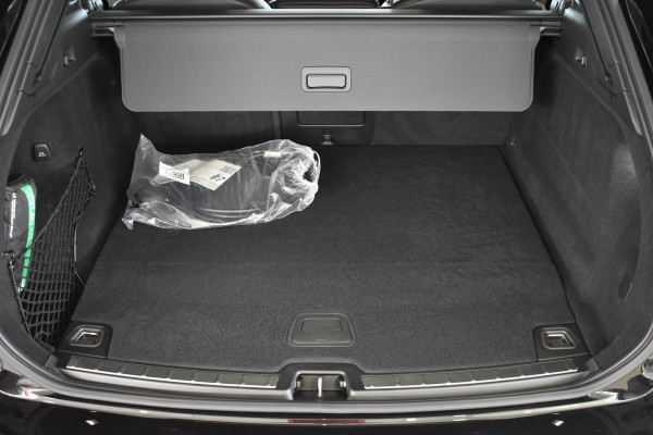 Volvo XC60 T6 350PK AWD Ultra Black Edition | BLIS | HUD | Panodak | Stoelverwarm Voor/Achter | Adapt. Cruise | H&K