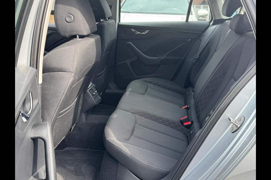 Škoda Kamiq TSI 110PK AMBITION CAMERA/CRUISE/CARPLAY****