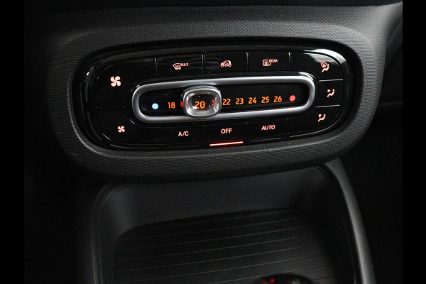 Smart Fortwo EQ Comfort 18 kWh | SOH 92,2% | Carplay | Cruise control | Climate control | Elektrisch vouwdak | Parkeerhulp | Bluetooth | Cabriolet
