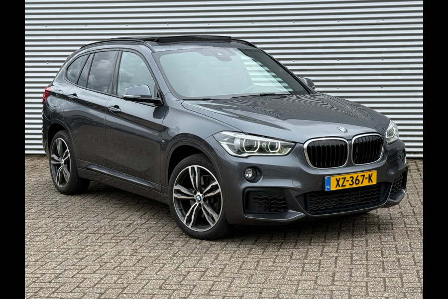 BMW X1 SDrive20i High Executive Edition / Panorama / M PAKKET / HeadUp / LEER / VOLLE AUTO