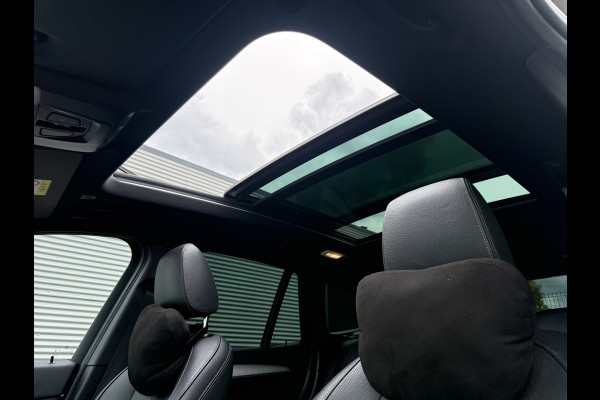 BMW X1 SDrive20i High Executive Edition / Panorama / M PAKKET / HeadUp / LEER / VOLLE AUTO