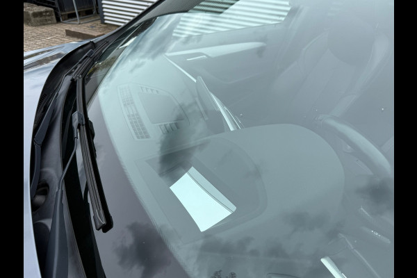 BMW X1 SDrive20i High Executive Edition / Panorama / M PAKKET / HeadUp / LEER / VOLLE AUTO