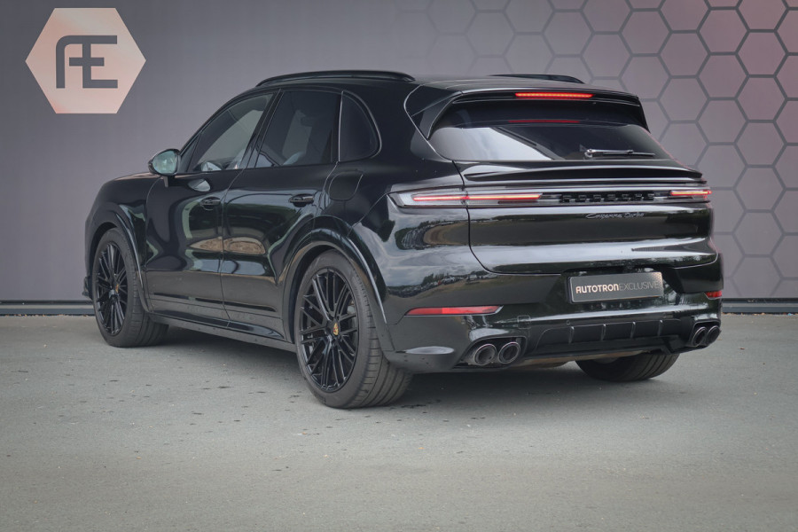 Porsche Cayenne 4.0 Turbo E-Hybrid | TECHART | ADAPTIVE CRUISE | STOELVERKOELING & VERWARMING | TREKHAAK | PASSENGER DISPLAY | HEAD UP | BURMEST STUURWIELVERWARMING | CARBON+LEDEREN DASHBOARD AFWERKING | SUÉDE HEMELBEKLEDING | ETC.