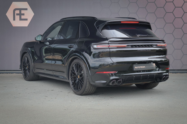 Porsche Cayenne 4.0 Turbo E-Hybrid | TECHART | ADAPTIVE CRUISE | STOELVERKOELING & VERWARMING | TREKHAAK | PASSENGER DISPLAY | HEAD UP | BURMEST STUURWIELVERWARMING | CARBON+LEDEREN DASHBOARD AFWERKING | SUÉDE HEMELBEKLEDING | ETC.