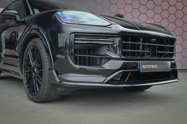 Porsche Cayenne 4.0 Turbo E-Hybrid | TECHART | ADAPTIVE CRUISE | STOELVERKOELING & VERWARMING | TREKHAAK | PASSENGER DISPLAY | HEAD UP | BURMEST STUURWIELVERWARMING | CARBON+LEDEREN DASHBOARD AFWERKING | SUÉDE HEMELBEKLEDING | ETC.