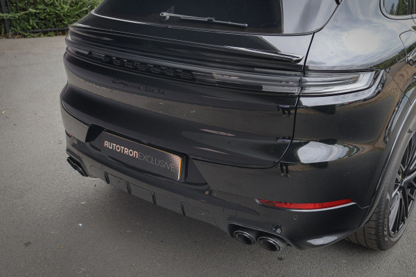 Porsche Cayenne 4.0 Turbo E-Hybrid | TECHART | ADAPTIVE CRUISE | STOELVERKOELING & VERWARMING | TREKHAAK | PASSENGER DISPLAY | HEAD UP | BURMEST STUURWIELVERWARMING | CARBON+LEDEREN DASHBOARD AFWERKING | SUÉDE HEMELBEKLEDING | ETC.
