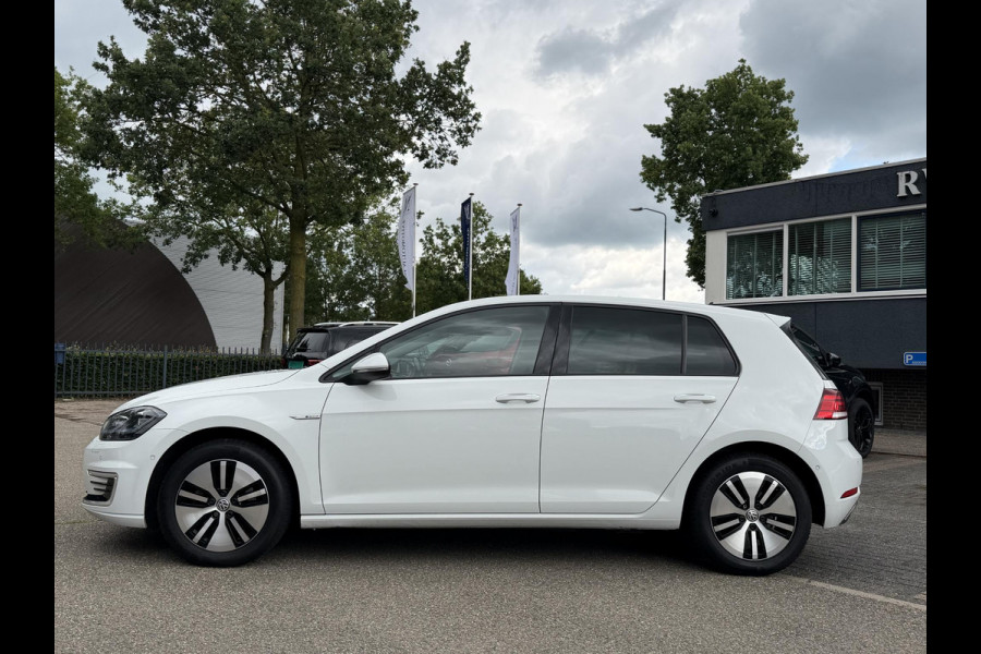Volkswagen e-Golf E-DITION SOH 100% | DIGIT. DASHB. | STOEL, VOORRUIT VERW. | ONDERHOUD HIST. | CAMERA
