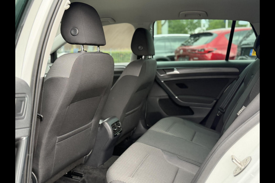 Volkswagen e-Golf E-DITION SOH 100% | DIGIT. DASHB. | STOEL, VOORRUIT VERW. | ONDERHOUD HIST. | CAMERA