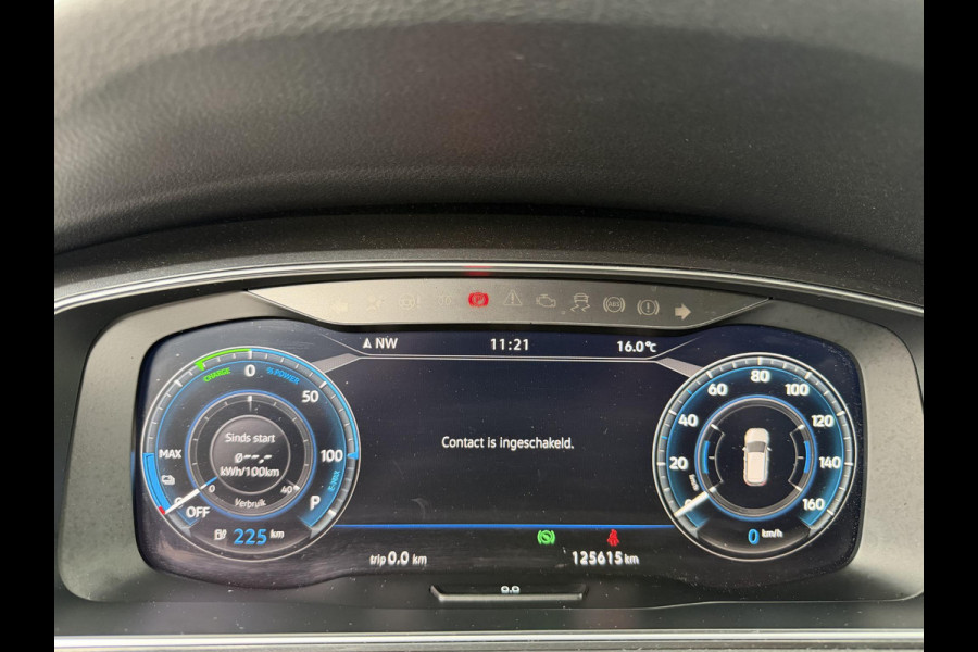 Volkswagen e-Golf E-DITION SOH 100% | DIGIT. DASHB. | STOEL, VOORRUIT VERW. | ONDERHOUD HIST. | CAMERA
