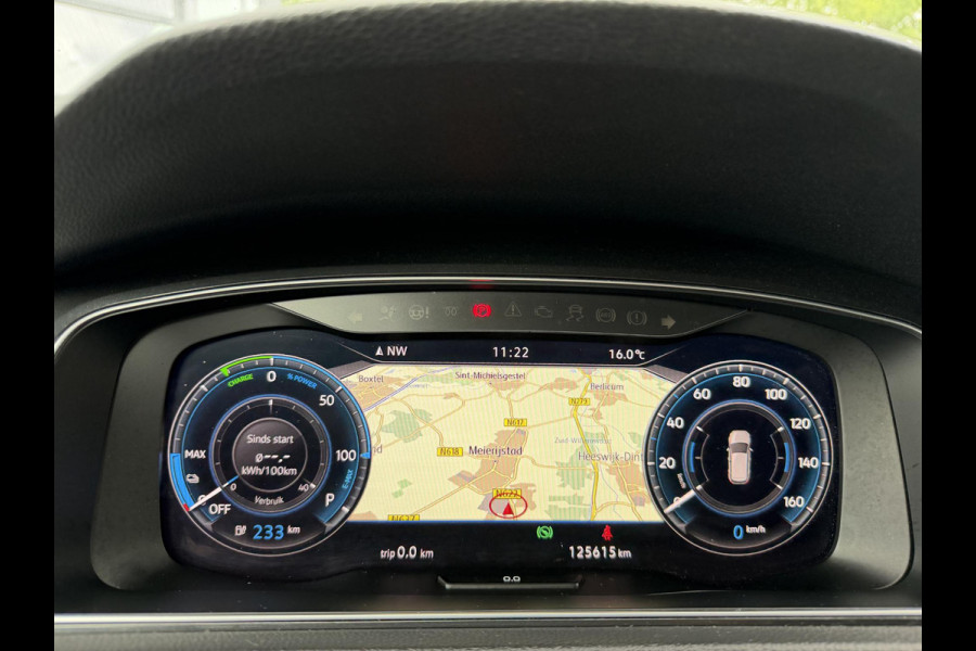 Volkswagen e-Golf E-DITION SOH 100% | DIGIT. DASHB. | STOEL, VOORRUIT VERW. | ONDERHOUD HIST. | CAMERA