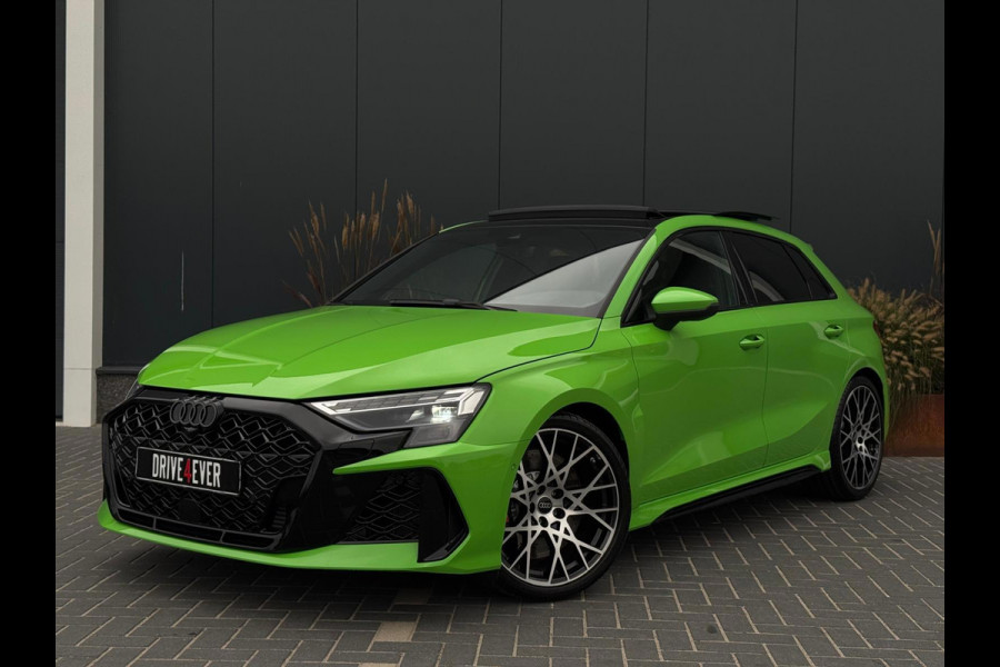 Audi A3 Sportback 2.5 TFSI RS 3 quattro | Pano | HUD | Hulk Edition | Matrix