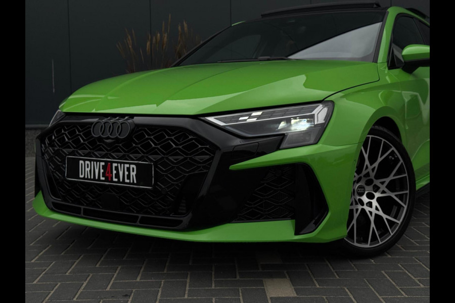 Audi A3 Sportback 2.5 TFSI RS 3 quattro | Pano | HUD | Hulk Edition | Matrix