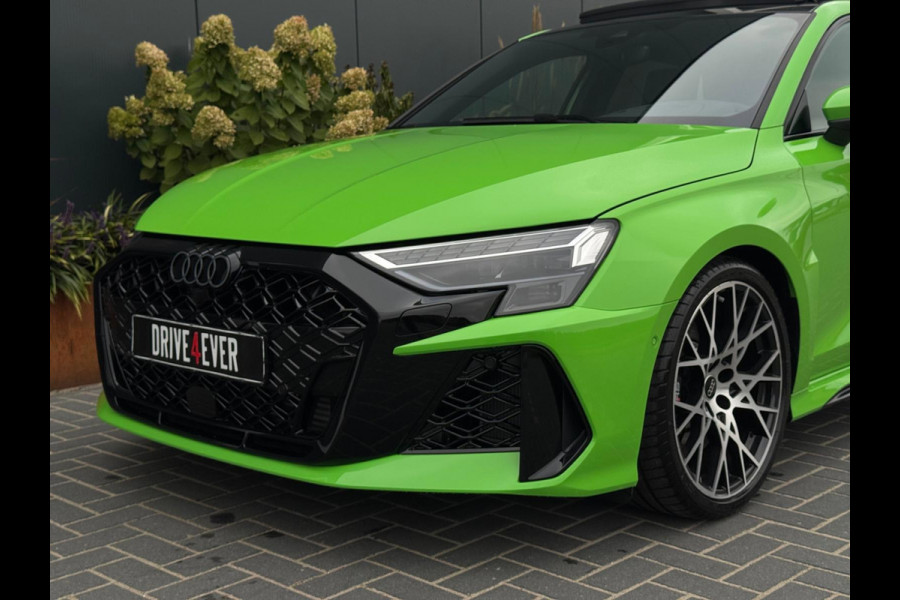 Audi A3 Sportback 2.5 TFSI RS 3 quattro | Pano | HUD | Hulk Edition | Matrix