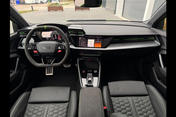 Audi A3 Sportback 2.5 TFSI RS 3 quattro | Pano | HUD | Hulk Edition | Matrix