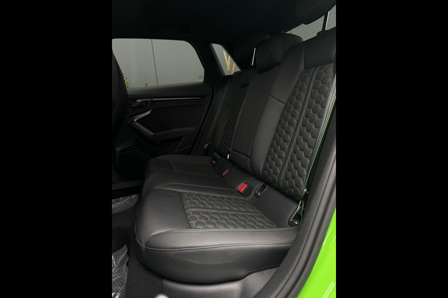 Audi A3 Sportback 2.5 TFSI RS 3 quattro | Pano | HUD | Hulk Edition | Matrix