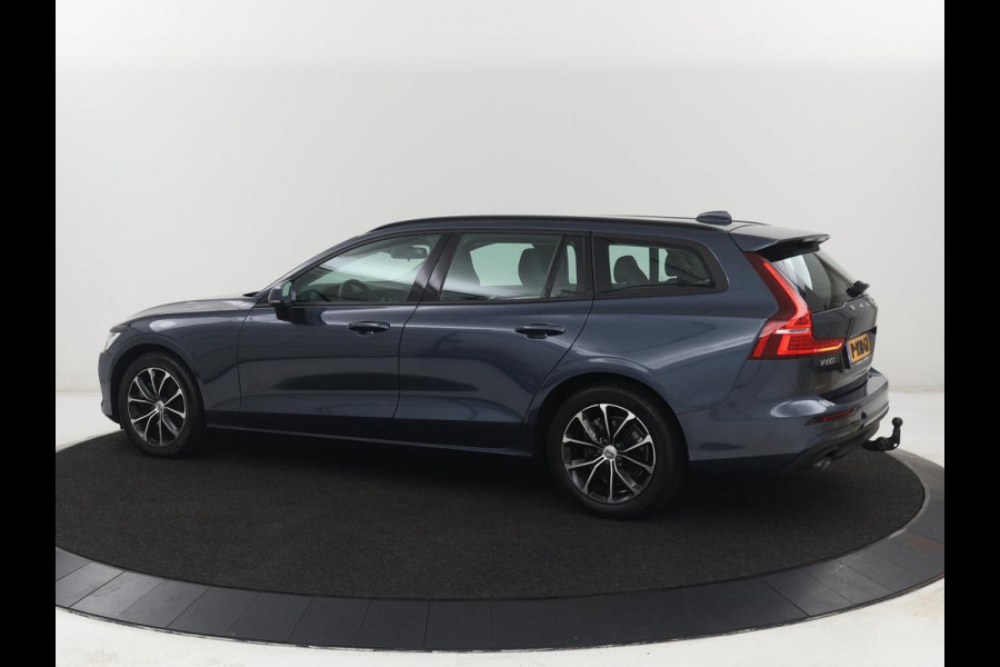 Volvo V60 2.0 B3 Momentum | Trekhaak | Stoelverwarming | Adaptive cruise | Carplay | Stuurverwarming | Full LED | Digital Cockpit | Parkeerhulp | 17'' | Bluetooth | Climate control