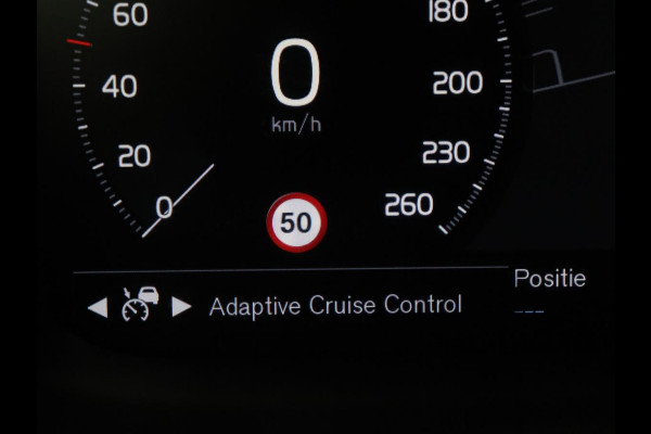 Volvo V60 2.0 B3 Momentum | Trekhaak | Stoelverwarming | Adaptive cruise | Carplay | Stuurverwarming | Full LED | Digital Cockpit | Parkeerhulp | 17'' | Bluetooth | Climate control
