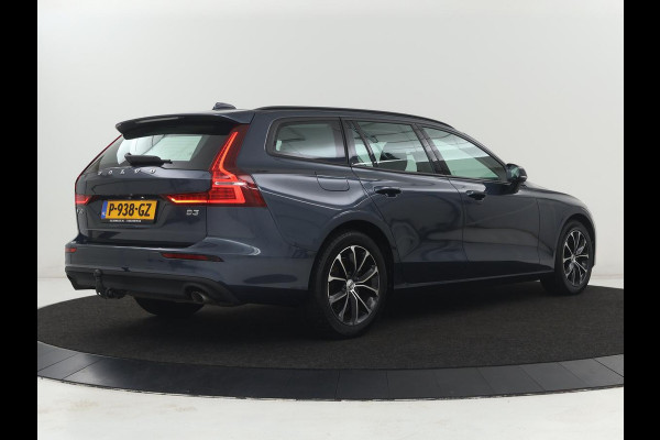 Volvo V60 2.0 B3 Momentum | Trekhaak | Stoelverwarming | Adaptive cruise | Carplay | Stuurverwarming | Full LED | Digital Cockpit | Parkeerhulp | 17'' | Bluetooth | Climate control