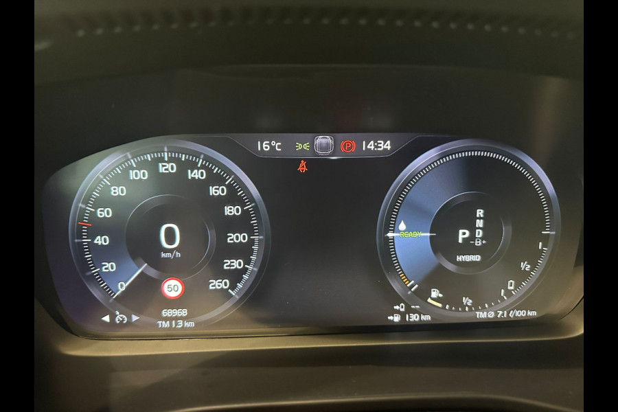 Volvo XC40 T4 Aut. Plug-in Hybrid R-Design Stoelverwarming Parkeercamera 211pk