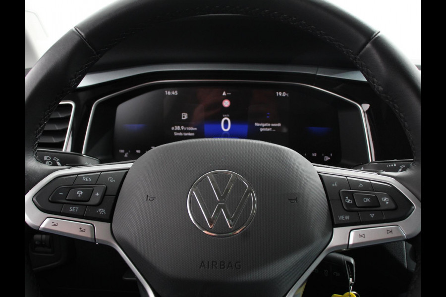Volkswagen Polo 1.0 TSI Goal Automaat Navigatie Apple Carplay/Android Auto Parkeersensoren Adaptive Cruise Control Stoelverwarming Matrix LED koplampen Climate Control