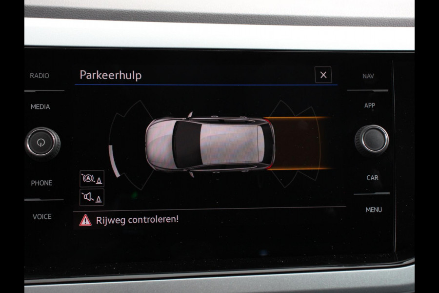 Volkswagen Polo 1.0 TSI Goal Automaat Navigatie Apple Carplay/Android Auto Parkeersensoren Adaptive Cruise Control Stoelverwarming Matrix LED koplampen Climate Control