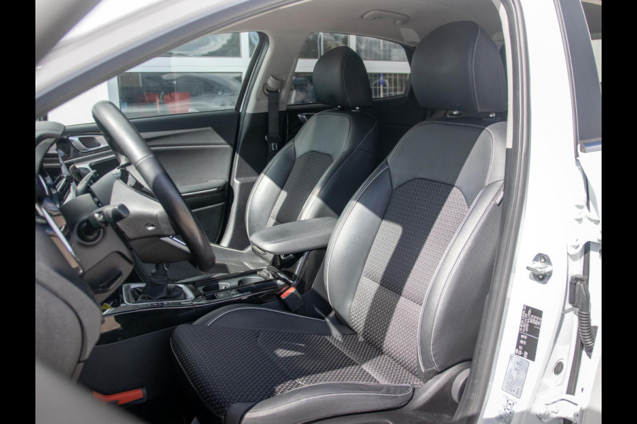 Kia Xceed 1.4 T-GDi DynamicPlusLine Clima | Cruise | Camera | Apple Carplay | Stoelverwarming | Navi | PDC