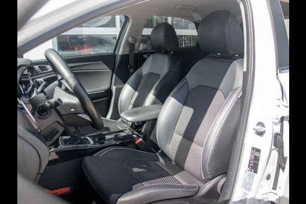 Kia Xceed 1.4 T-GDi DynamicPlusLine Clima | Cruise | Camera | Apple Carplay | Stoelverwarming | Navi | PDC