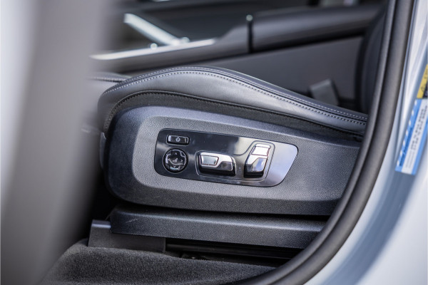BMW X5 xDrive50e - M Sport | Panorama | H&K | Carbon | Elek. Trekhaak | Stoelkoeling