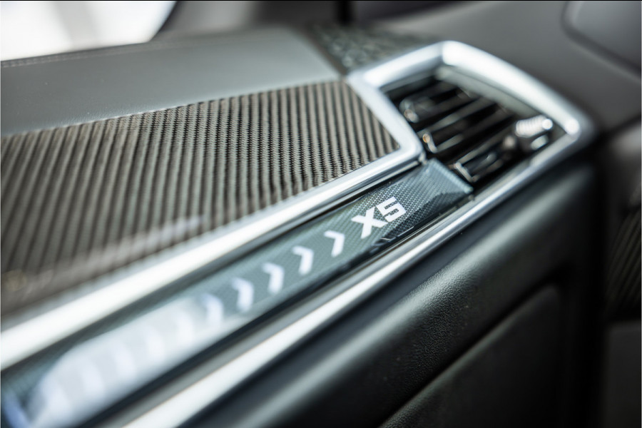 BMW X5 xDrive50e - M Sport | Panorama | H&K | Carbon | Elek. Trekhaak | Stoelkoeling