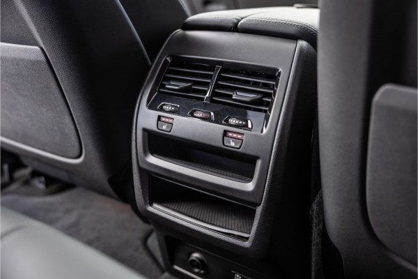 BMW X5 xDrive50e - M Sport | Panorama | H&K | Carbon | Elek. Trekhaak | Stoelkoeling