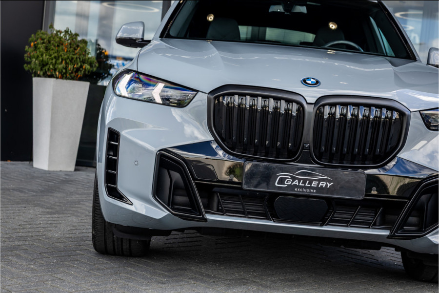 BMW X5 xDrive50e - M Sport | Panorama | H&K | Carbon | Elek. Trekhaak | Stoelkoeling