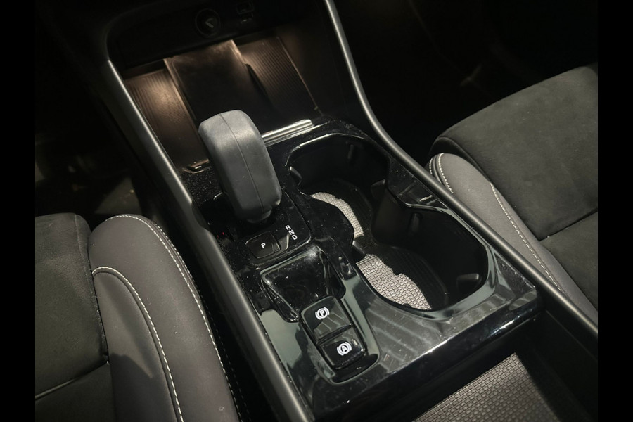 Volvo XC40 T5 Aut. Plug-in Hybrid Plus Dark ACC 360camera Stoelverwarming 262pk