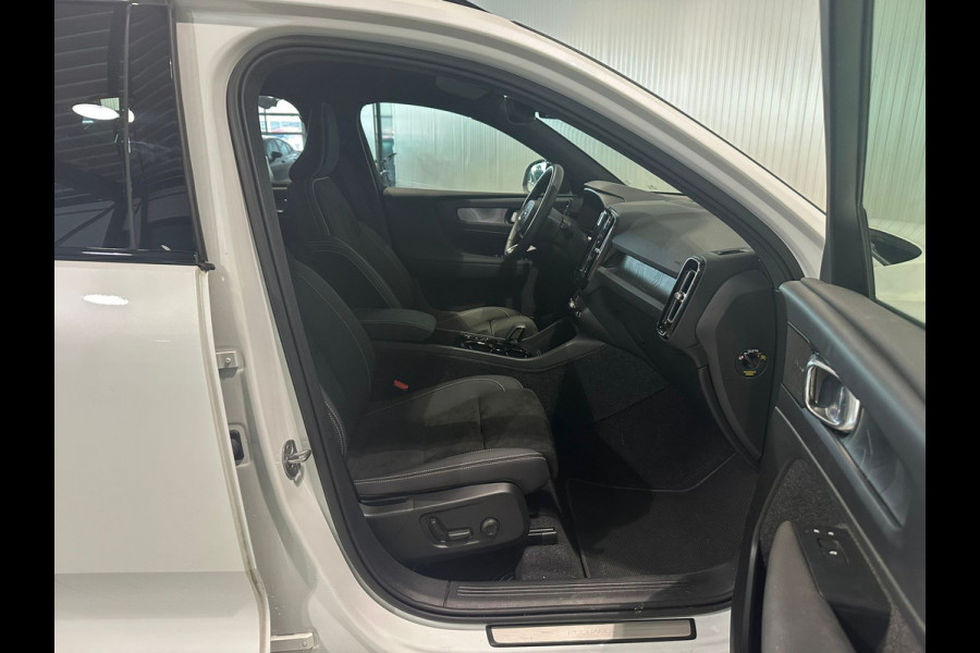 Volvo XC40 T5 Aut. Plug-in Hybrid Plus Dark ACC 360camera Stoelverwarming 262pk