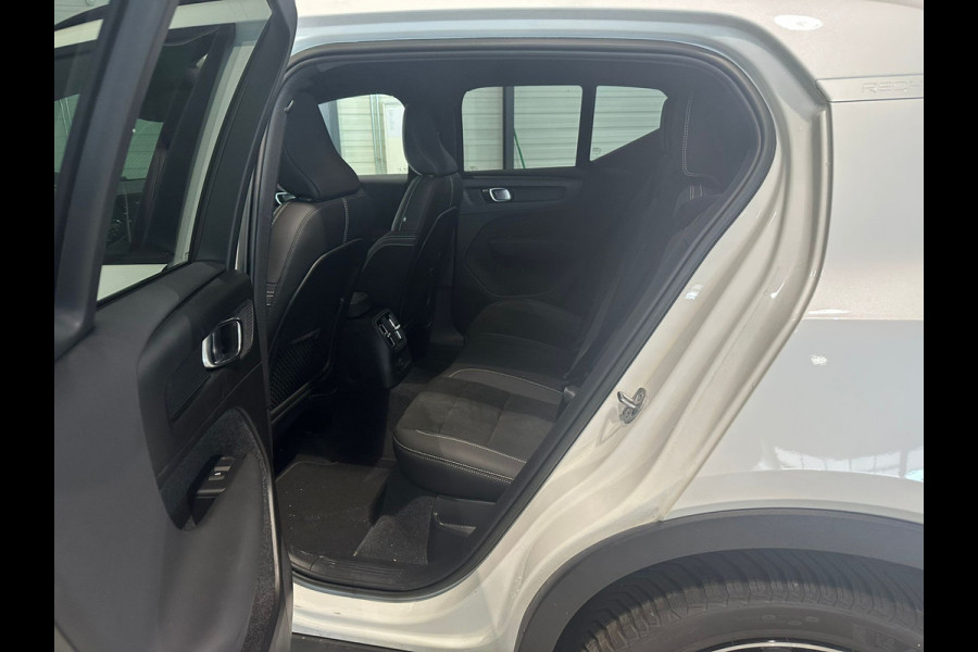 Volvo XC40 T5 Aut. Plug-in Hybrid Plus Dark ACC 360camera Stoelverwarming 262pk