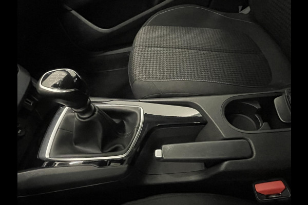 Peugeot 308 SW 1.2 PureTech Active Pack Trekhaak Navigatie Parkeersensoren achter Cruise Control Climate Control