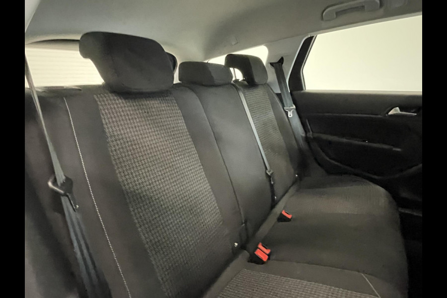 Peugeot 308 SW 1.2 PureTech Active Pack Trekhaak Navigatie Parkeersensoren achter Cruise Control Climate Control