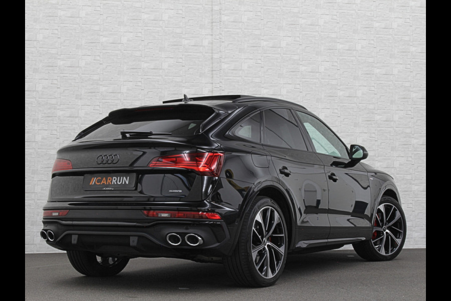 Audi Q5 Sportback 300pk TFSI e S-Line Competition | RS-Leder | Luchtvering | 360 Camera | Panorama | B&O | ACC | SQ5 Diffuser | Sfeerverlichting | Trekhaak | Stoelverwarming V+A | LED-Matrix | Keyless-Entry | Memory | Zonwering | Standkachel | Stuurverwarming | 21 inch | Black-Optic | Carplay |