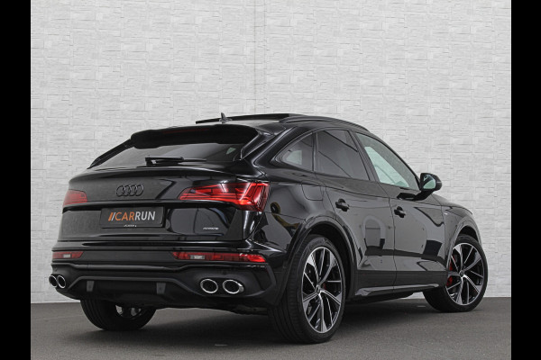 Audi Q5 Sportback 300pk TFSI e S-Line Competition | RS-Leder | Luchtvering | 360 Camera | Panorama | B&O | ACC | SQ5 Diffuser | Sfeerverlichting | Trekhaak | Stoelverwarming V+A | LED-Matrix | Keyless-Entry | Memory | Zonwering | Standkachel | Stuurverwarming | 21 inch | Black-Optic | Carplay |