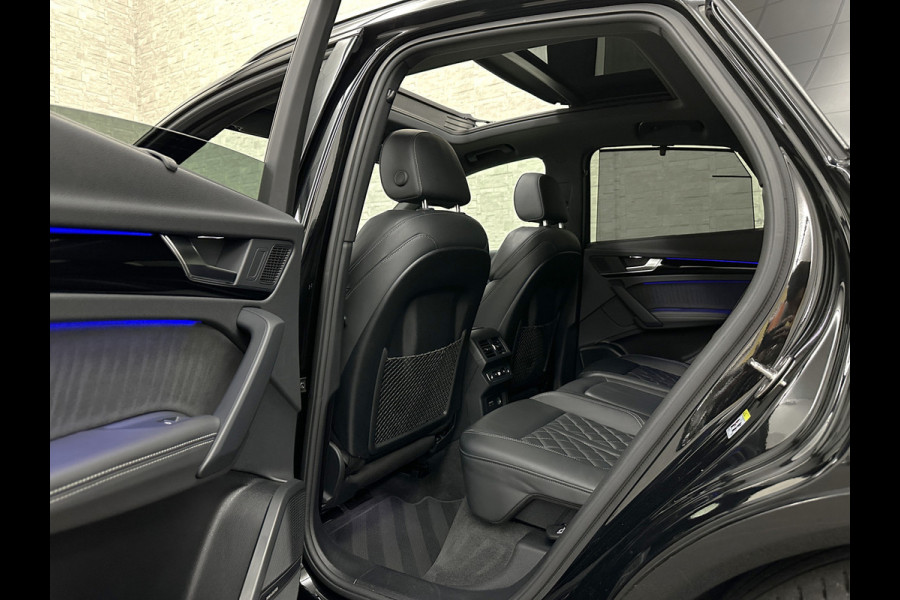 Audi Q5 Sportback 300pk TFSI e S-Line Competition | RS-Leder | Luchtvering | 360 Camera | Panorama | B&O | ACC | SQ5 Diffuser | Sfeerverlichting | Trekhaak | Stoelverwarming V+A | LED-Matrix | Keyless-Entry | Memory | Zonwering | Standkachel | Stuurverwarming | 21 inch | Black-Optic | Carplay |
