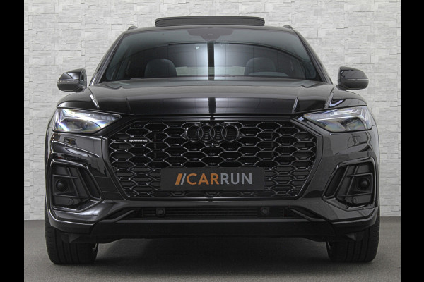 Audi Q5 Sportback 300pk TFSI e S-Line Competition | RS-Leder | Luchtvering | 360 Camera | Panorama | B&O | ACC | SQ5 Diffuser | Sfeerverlichting | Trekhaak | Stoelverwarming V+A | LED-Matrix | Keyless-Entry | Memory | Zonwering | Standkachel | Stuurverwarming | 21 inch | Black-Optic | Carplay |