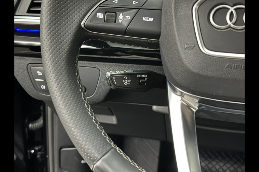 Audi Q5 Sportback 300pk TFSI e S-Line Competition | RS-Leder | Luchtvering | 360 Camera | Panorama | B&O | ACC | SQ5 Diffuser | Sfeerverlichting | Trekhaak | Stoelverwarming V+A | LED-Matrix | Keyless-Entry | Memory | Zonwering | Standkachel | Stuurverwarming | 21 inch | Black-Optic | Carplay |