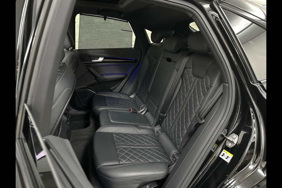 Audi Q5 Sportback 300pk TFSI e S-Line Competition | RS-Leder | Luchtvering | 360 Camera | Panorama | B&O | ACC | SQ5 Diffuser | Sfeerverlichting | Trekhaak | Stoelverwarming V+A | LED-Matrix | Keyless-Entry | Memory | Zonwering | Standkachel | Stuurverwarming | 21 inch | Black-Optic | Carplay |