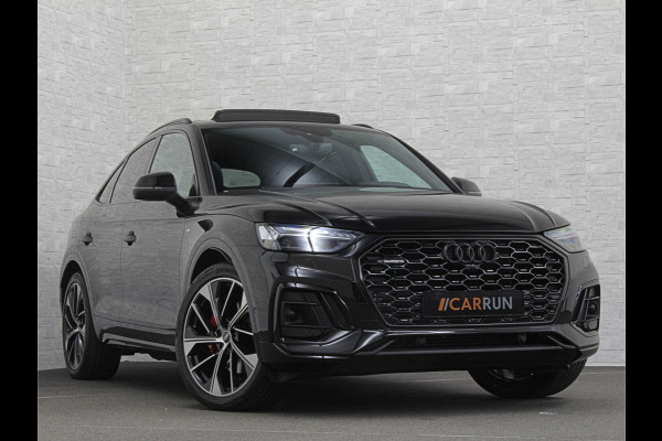 Audi Q5 Sportback 300pk TFSI e S-Line Competition | RS-Leder | Luchtvering | 360 Camera | Panorama | B&O | ACC | SQ5 Diffuser | Sfeerverlichting | Trekhaak | Stoelverwarming V+A | LED-Matrix | Keyless-Entry | Memory | Zonwering | Standkachel | Stuurverwarming | 21 inch | Black-Optic | Carplay |