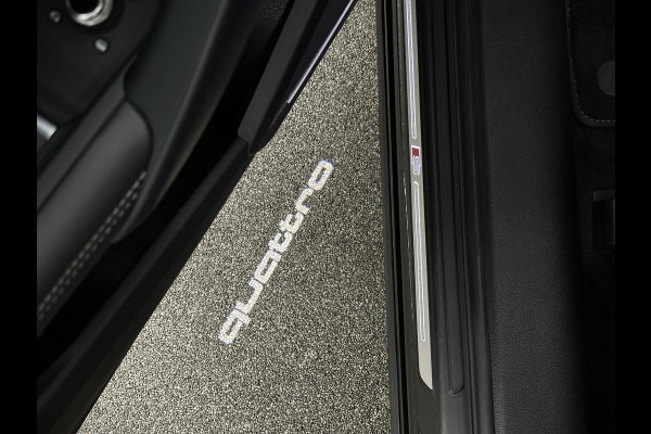 Audi Q5 Sportback 300pk TFSI e S-Line Competition | RS-Leder | Luchtvering | 360 Camera | Panorama | B&O | ACC | SQ5 Diffuser | Sfeerverlichting | Trekhaak | Stoelverwarming V+A | LED-Matrix | Keyless-Entry | Memory | Zonwering | Standkachel | Stuurverwarming | 21 inch | Black-Optic | Carplay |