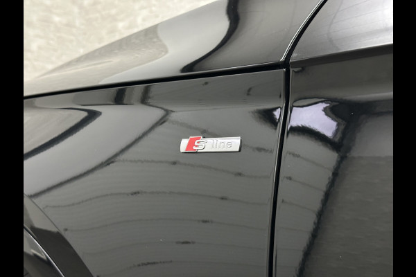 Audi Q5 Sportback 300pk TFSI e S-Line Competition | RS-Leder | Luchtvering | 360 Camera | Panorama | B&O | ACC | SQ5 Diffuser | Sfeerverlichting | Trekhaak | Stoelverwarming V+A | LED-Matrix | Keyless-Entry | Memory | Zonwering | Standkachel | Stuurverwarming | 21 inch | Black-Optic | Carplay |